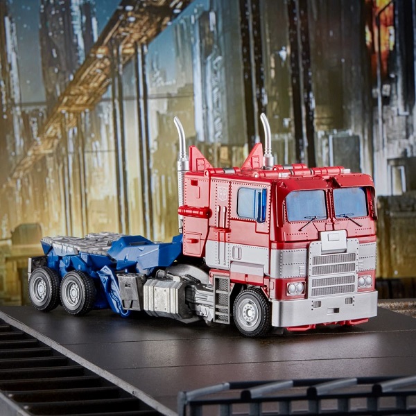 MPM-12 Optimus Prime | Transformers Masterpiece Movie Series