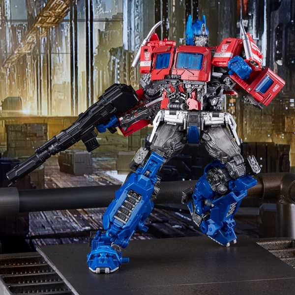 MPM-12 Optimus Prime | Transformers Masterpiece Movie Series