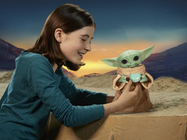 Galactic Snackin' Grogu Animatronic Ultimate Edition | The Mandalorian | Hasbro