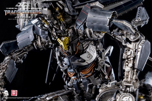 Jetfire DLX Scale Collectible Figure | Transformers Transformers: Revenge Of The Fallen | threezero