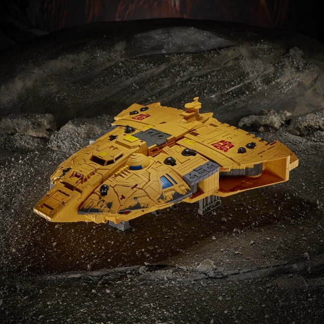 WFC-K30 Autobot Ark Titan Class | Transformers Generations War for Cybertron Kingdom Chapter