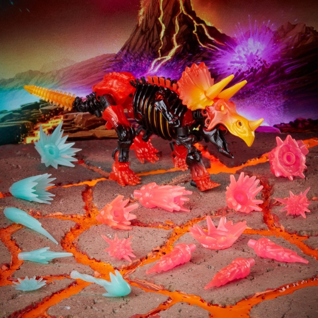 WFC-K39 Tricranius Beast Power Fire Blasts Collection Pack | Transformers Generations War for Cybertron Kingdom Chapter