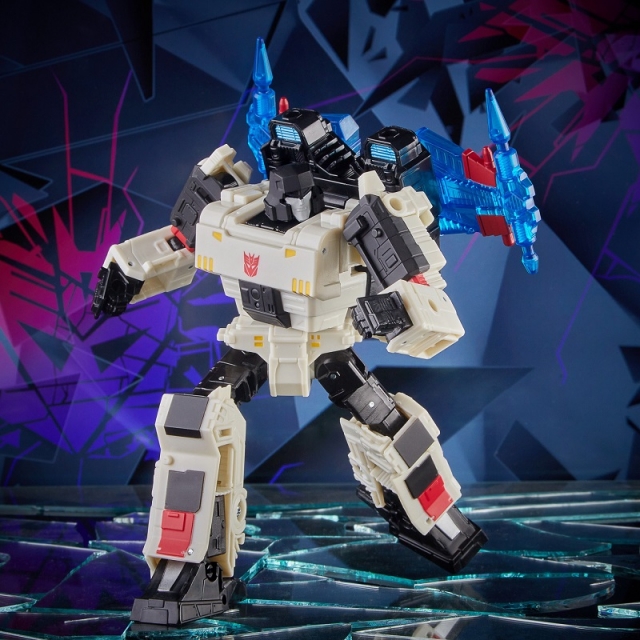 Megatron IDW Shattered Glass Voyager Class | Transformers Generations Shattered Glass Collection