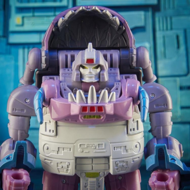 86-08 Gnaw Deluxe Class | Transformers Studio Series | Transformers: The Movie 86