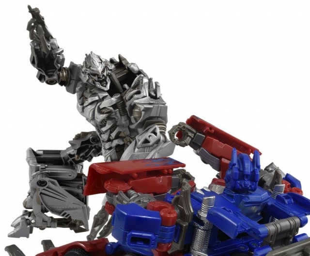 SS-03 Voyager Megatron Premium Finish Voyager Class | Transformers Studio Series | Transformers