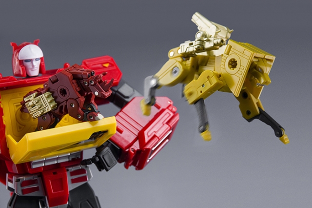 CST-15 Ironpaw 2.0 | KFC Toys