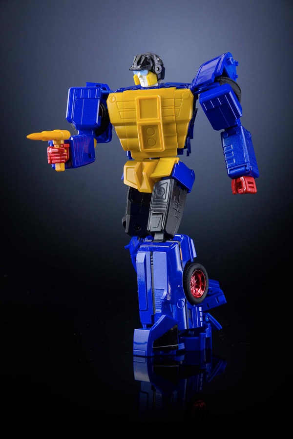 MX-26A Bond and James American Version | X-Transbots