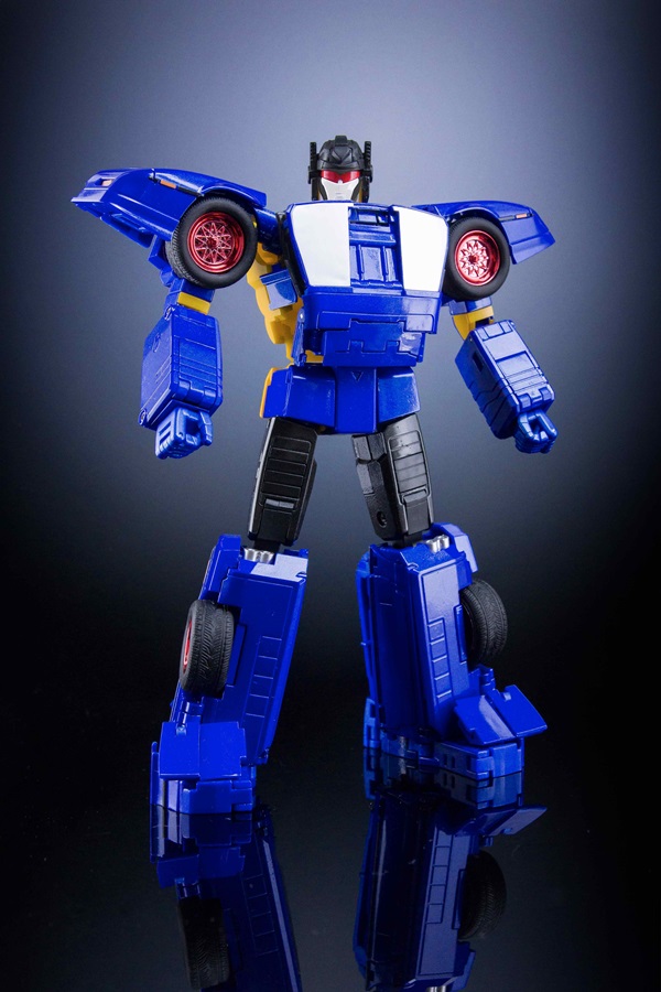 MX-26A Bond and James American Version | X-Transbots