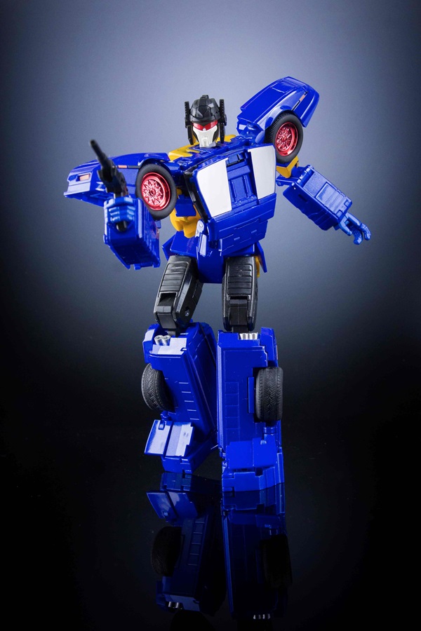 MX-26A Bond and James American Version | X-Transbots