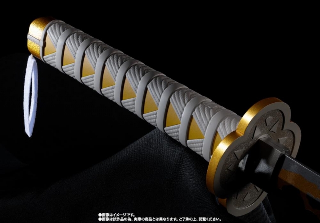 Zenitsu Agatsuma's Nichirin Sword Proplica | Bandai Tamashii Nations | Demon Slayer: Kimetsu No Yaiba