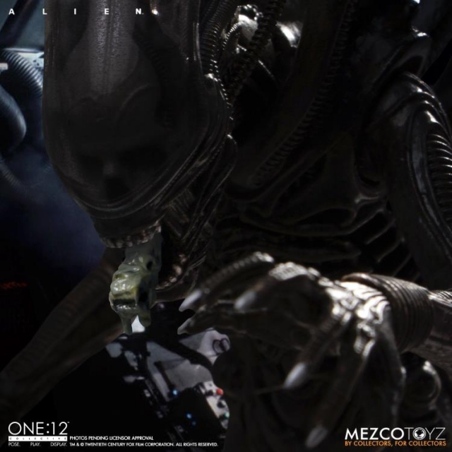 Alien One:12 Collective | Alien | Mezco Toyz