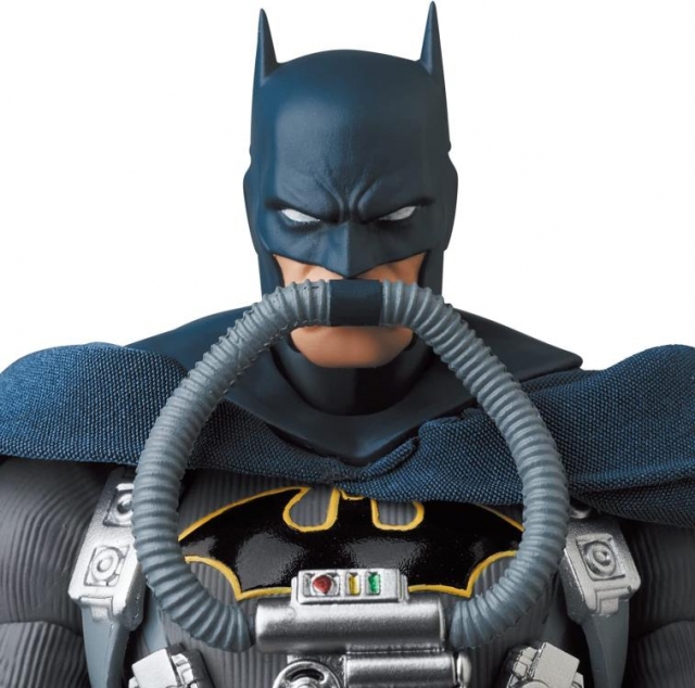 Batman No.166 Stealth Jumper Version MAFEX | Batman: Hush | Medicom Toy