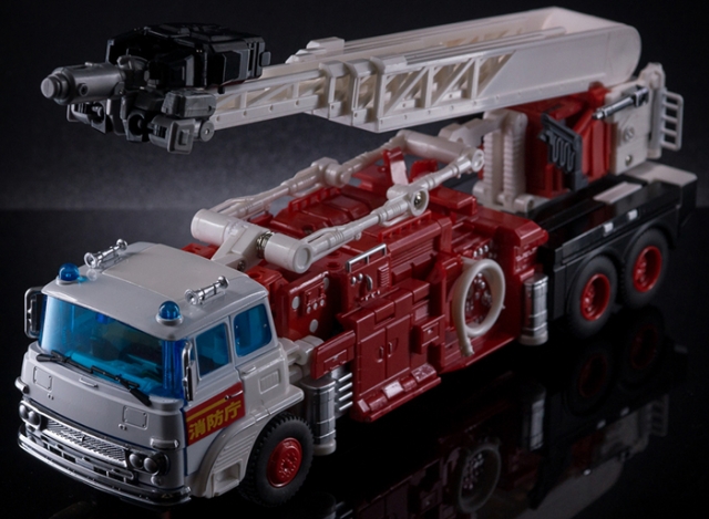 MX-7 Tirado Limited Edition | X-Transbots