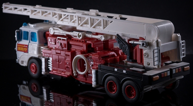 MX-7 Tirado Limited Edition | X-Transbots