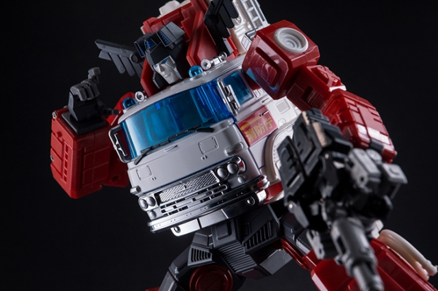 MX-7 Tirado Limited Edition | X-Transbots
