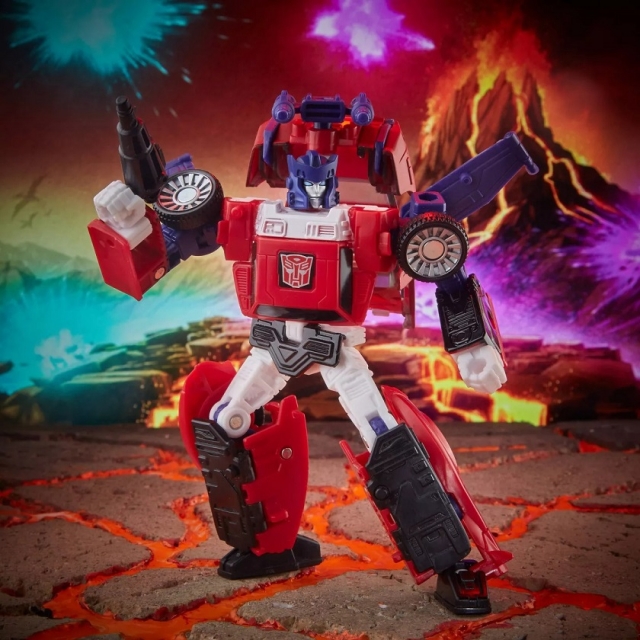 WFC-K41 Autobot Road Rage Deluxe Class | Transformers Generations War for Cybertron Kingdom Chapter