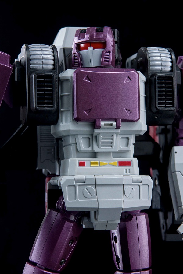Kingorilla Off-White Version EAVI Metal Phase P-9A+ | KFC Toys