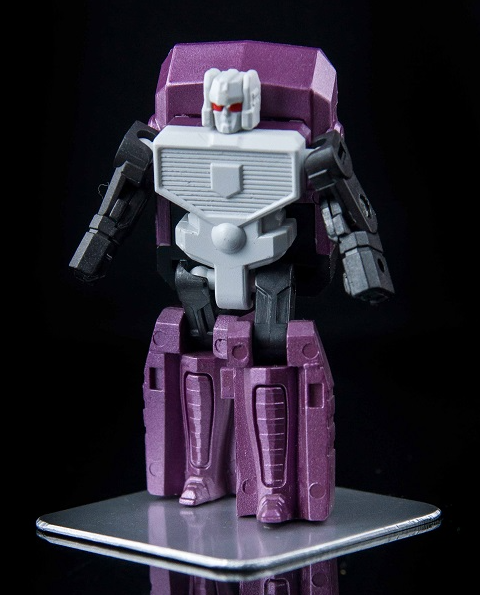 Kingorilla Off-White Version EAVI Metal Phase P-9A+ | KFC Toys