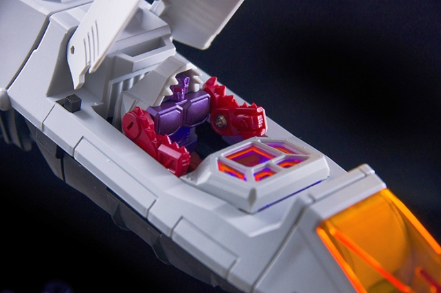 Kingzilla Off-White Version | KFC Toys