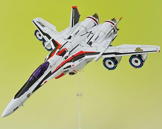 VF-25F Messiah Ranka Lee Model Kit Macross V.F.G. | Macross Frontier | Aoshima