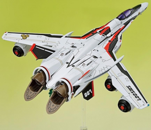 VF-25F Messiah Ranka Lee Model Kit Macross V.F.G. | Macross Frontier | Aoshima