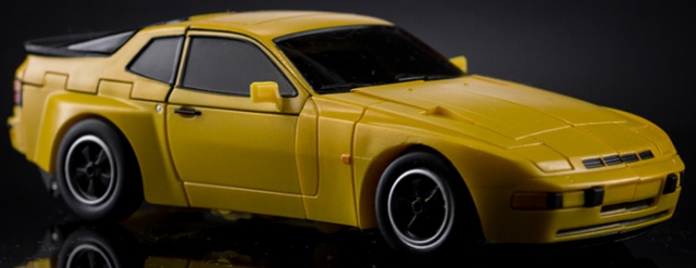 MM-10Y Toro Yellow Version Limited Edition | X-Transbots