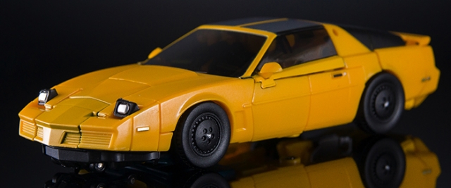 MM-7Y Hatch Yellow Version Limited Edition | X-Transbots