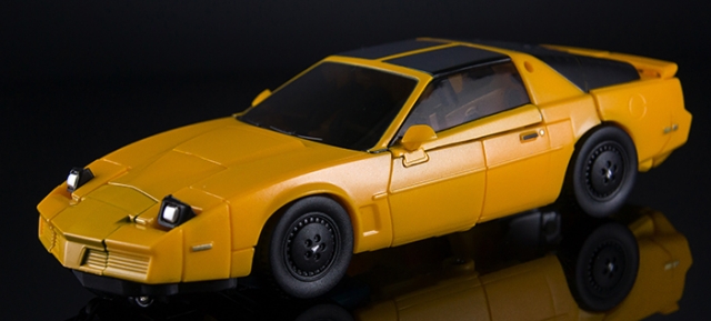 MM-7Y Hatch Yellow Version Limited Edition | X-Transbots