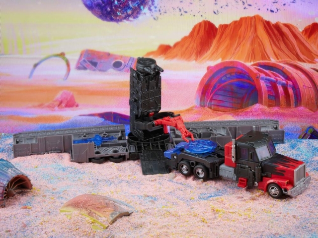 Optimus Prime Legacy Leader Class | Transformers Generations Legacy