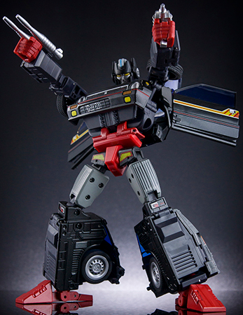 MX-17B Shout Black Diamond Version Limited Edition | X-Transbots