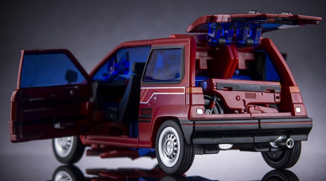 MX-17R2 Surveillant Limited Edition | X-Transbots