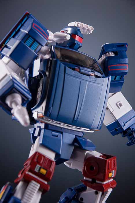 MX-8B Aegis Striker Type Diamond Version Limited Edition | X-Transbots
