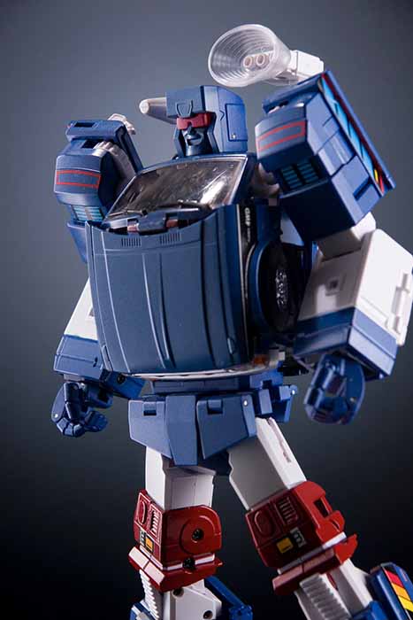 MX-8B Aegis Striker Type Diamond Version Limited Edition | X-Transbots