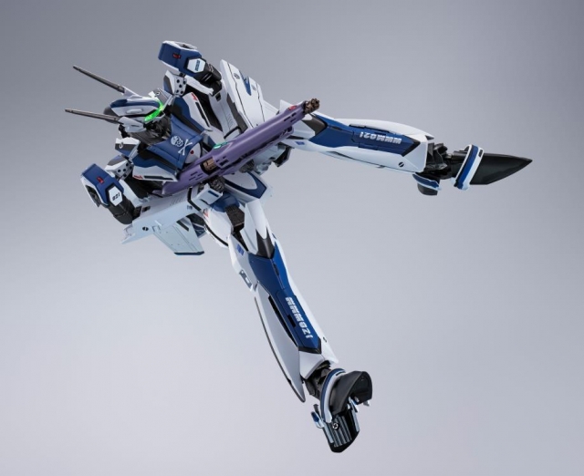 VF-25 Messiah Valkyrie Worldwide Anniversary Version DX Chogokin | Macross Frontier | Bandai Spirits