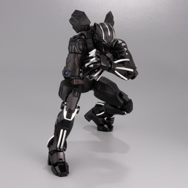 Black Panther Fighting Armor | Marvel | Sentinel