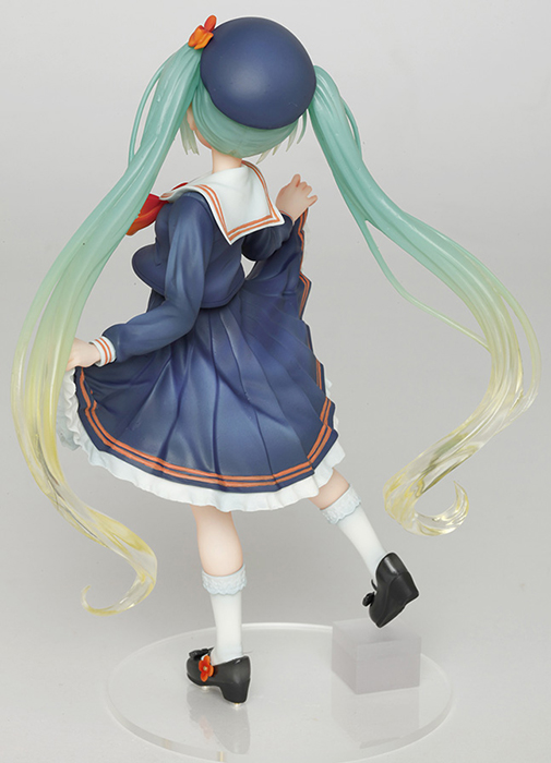 Hatsune Miku 3rd Season Autumn Version | Vocaloid | Taito