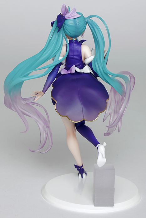 Hatsune Miku 3rd Season Winter Version | Vocaloid | Taito