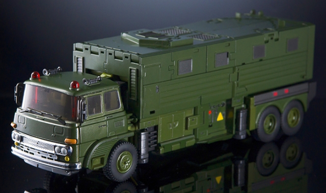 MX-36 Bulwark | X-Transbots