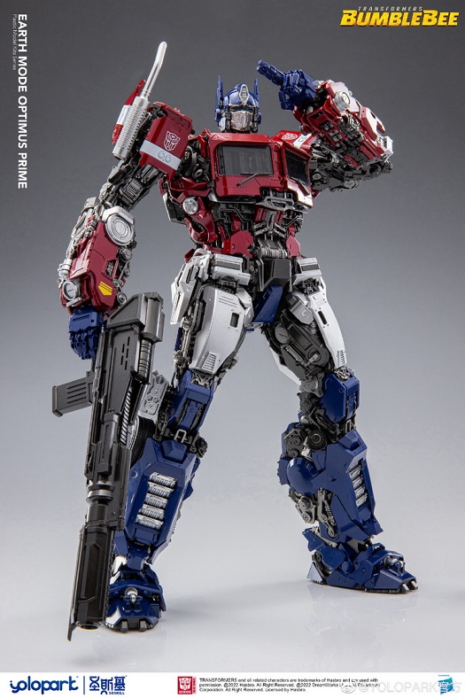 Optimus Prime Earth Mode Plastic Model Kit | Transformers: Bumblebee | yolopark