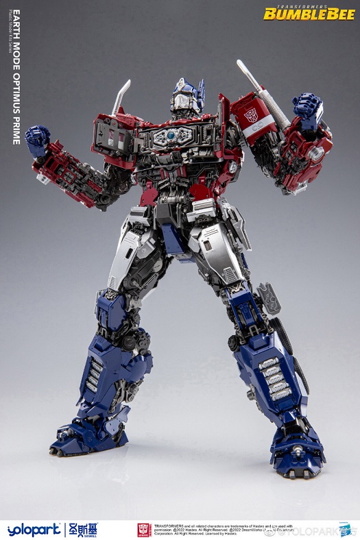 Optimus Prime Earth Mode Plastic Model Kit | Transformers: Bumblebee | yolopark
