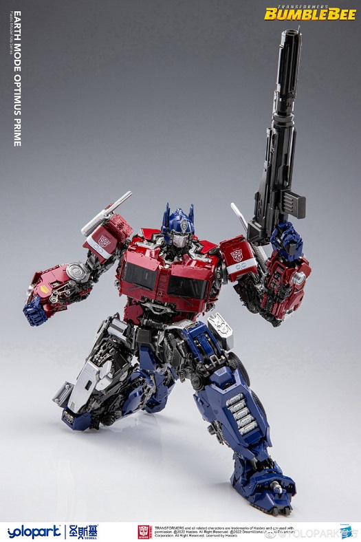 Optimus Prime Earth Mode Plastic Model Kit | Transformers: Bumblebee | yolopark