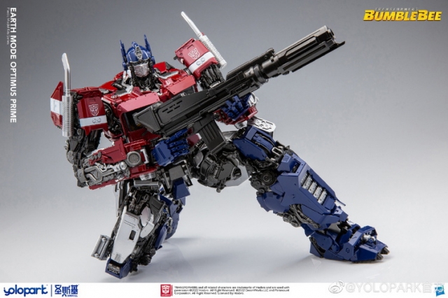 Optimus Prime Earth Mode Plastic Model Kit | Transformers: Bumblebee | yolopark