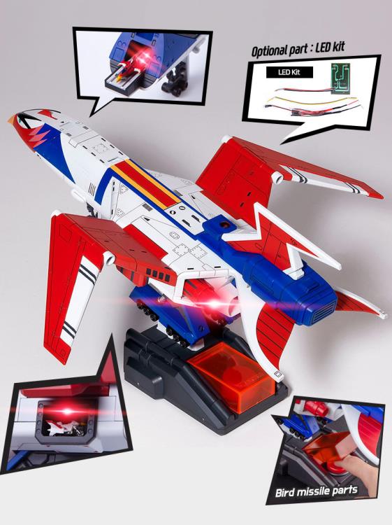 God Phoenix Model Kit with LED | Science Ninja Gatchaman II | Academy