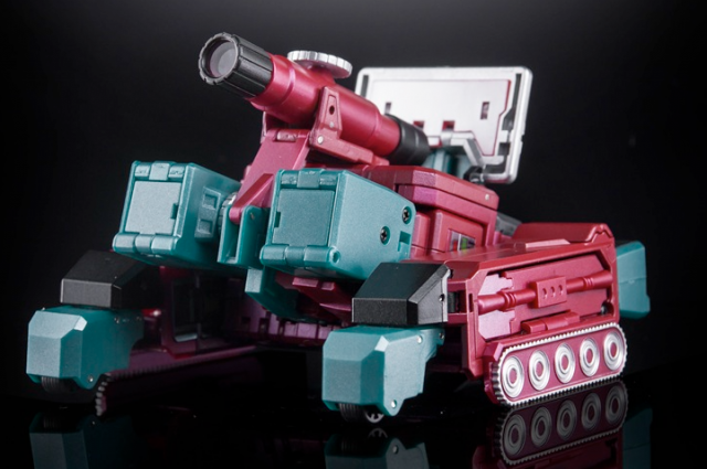 MX-27T Janssen Youth Version | X-Transbots