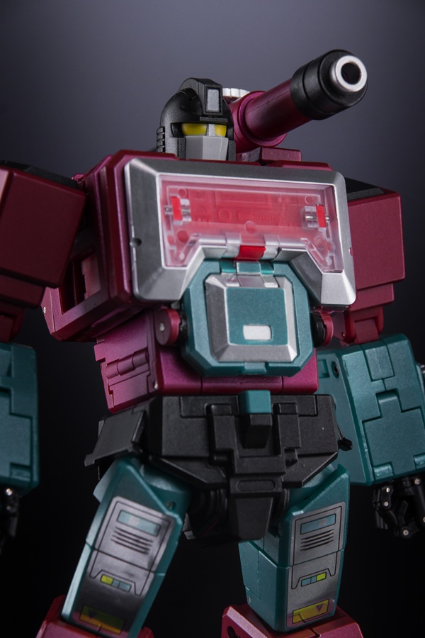 MX-27T Janssen Youth Version | X-Transbots