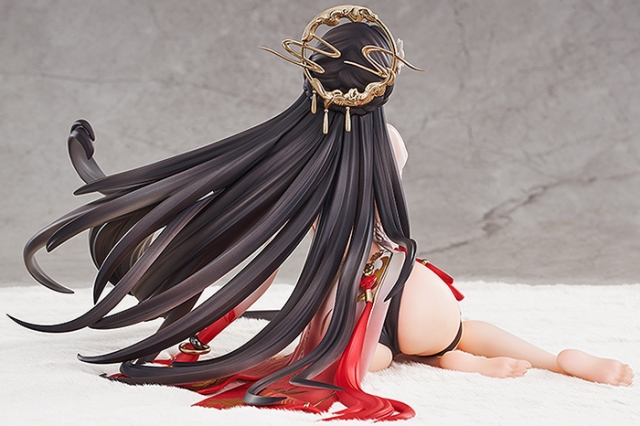 Qu: Crimson Blessing 1/7 Scale | Punishing: Gray Raven | Luminous Box
