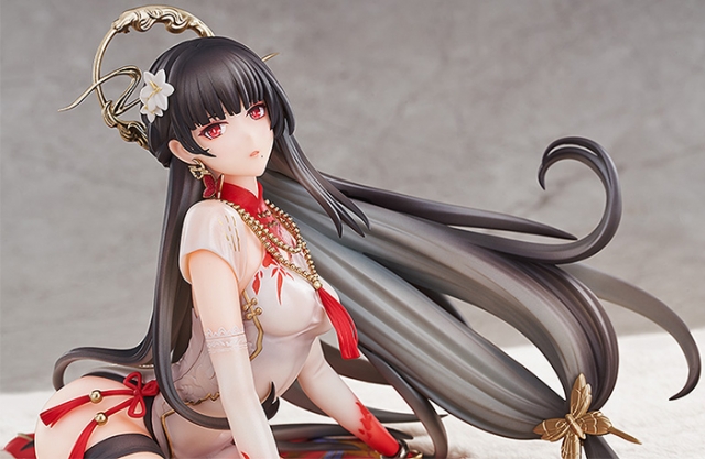 Qu: Crimson Blessing 1/7 Scale | Punishing: Gray Raven | Luminous Box