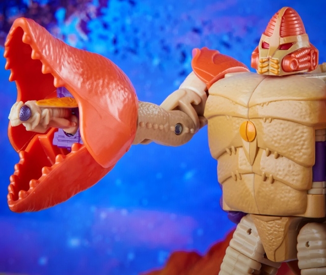 Predacon Sandstorm Legacy Deluxe Class | Transformers Generations Legacy