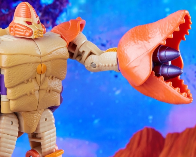 Predacon Sandstorm Legacy Deluxe Class | Transformers Generations Legacy