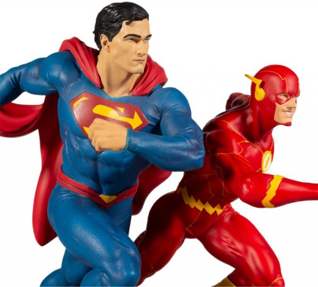 Superman vs. The Flash Limited Edition 1/8 Scale | Superman #199 | McFarlane Toys